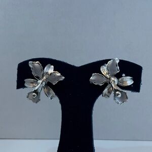 EARRINGS ORCHID  SCREW BACK SILVERTON MID CENTURY MODERN 3D ELEGANCE